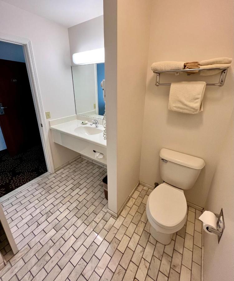 Court Plaza Inn & Suites Of Mackinaw Mackinaw City Luaran gambar