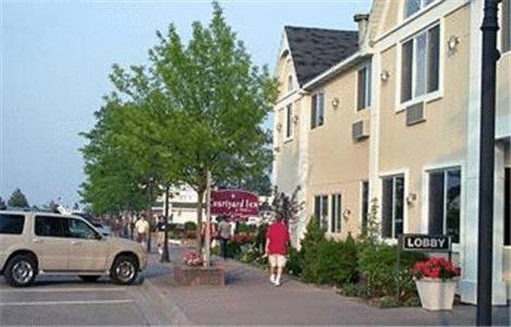 Court Plaza Inn & Suites Of Mackinaw Mackinaw City Luaran gambar